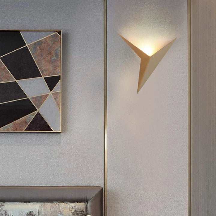 Nowoczesna Trójkątna Lampa Ścienna - TrigoLux-Biały-Ciepły dowcip-Trend Polska