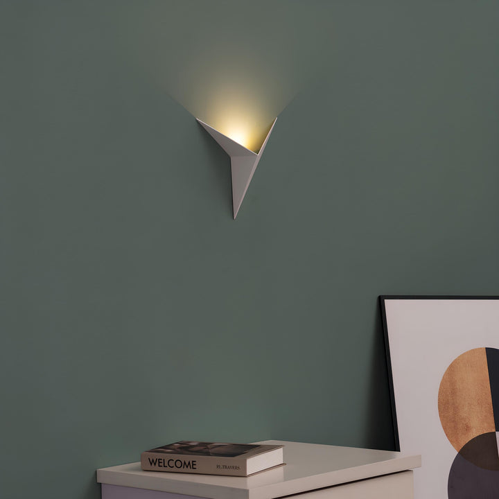 Nowoczesna Trójkątna Lampa Ścienna - TrigoLux-Biały-Ciepły dowcip-Trend Polska