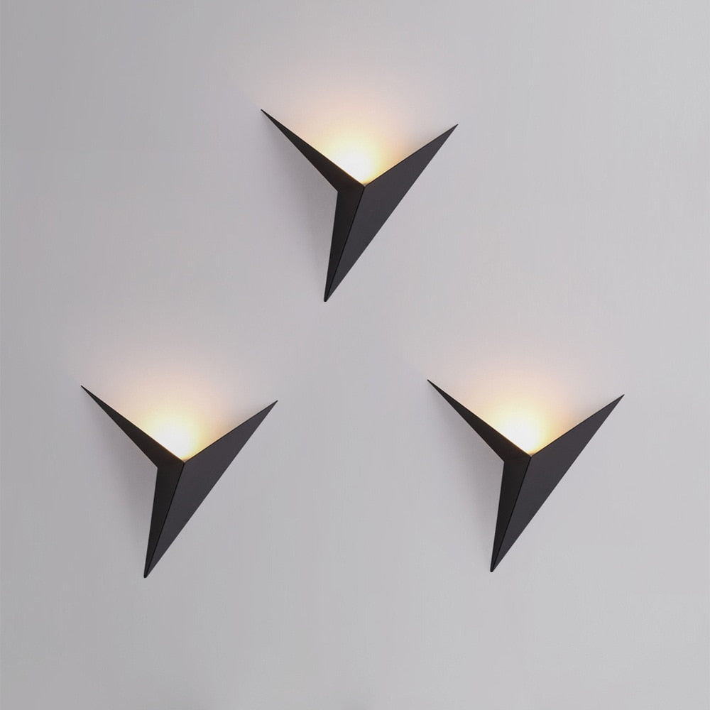 Nowoczesna Trójkątna Lampa Ścienna - TrigoLux-Biały-Ciepły dowcip-Trend Polska
