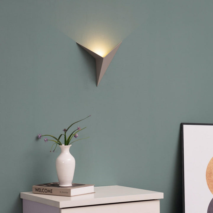 Nowoczesna Trójkątna Lampa Ścienna - TrigoLux-Biały-Ciepły dowcip-Trend Polska
