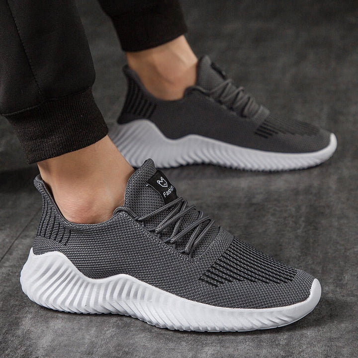 Oddychające męskie buty do biegania z siateczkowym wierzchem - Niko-Czarny-39-Trend Polska