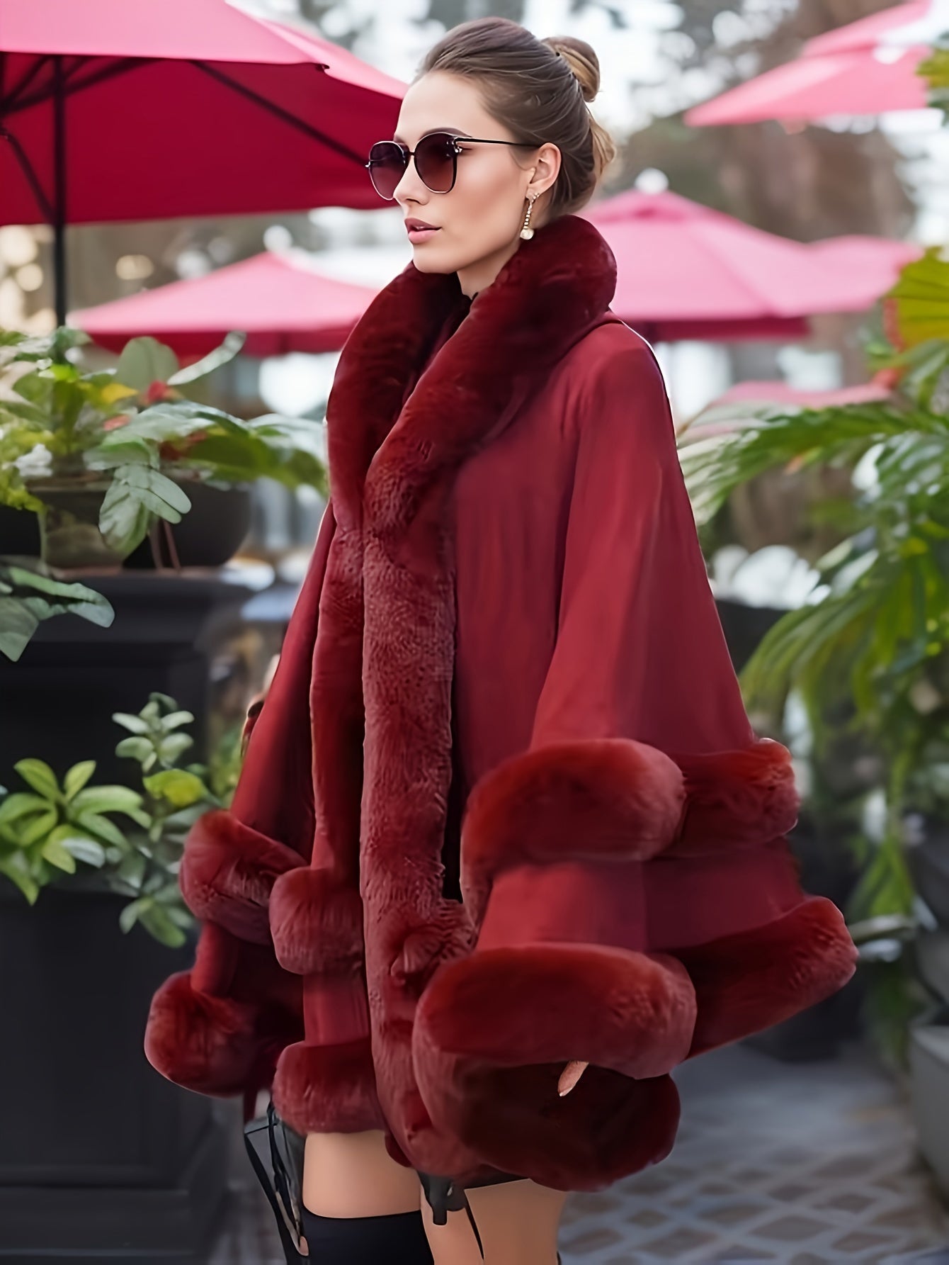 Oversized Furry Cape Jas dla Kobiet - Fiona-Bordeaux czerwień-S-Trend Polska