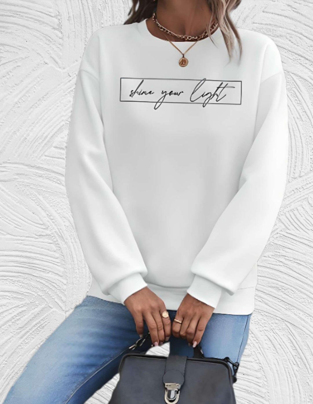 Oversized Sweter Damski z Okrągłym Dekoltem - Luna-S-Biały-Trend Polska