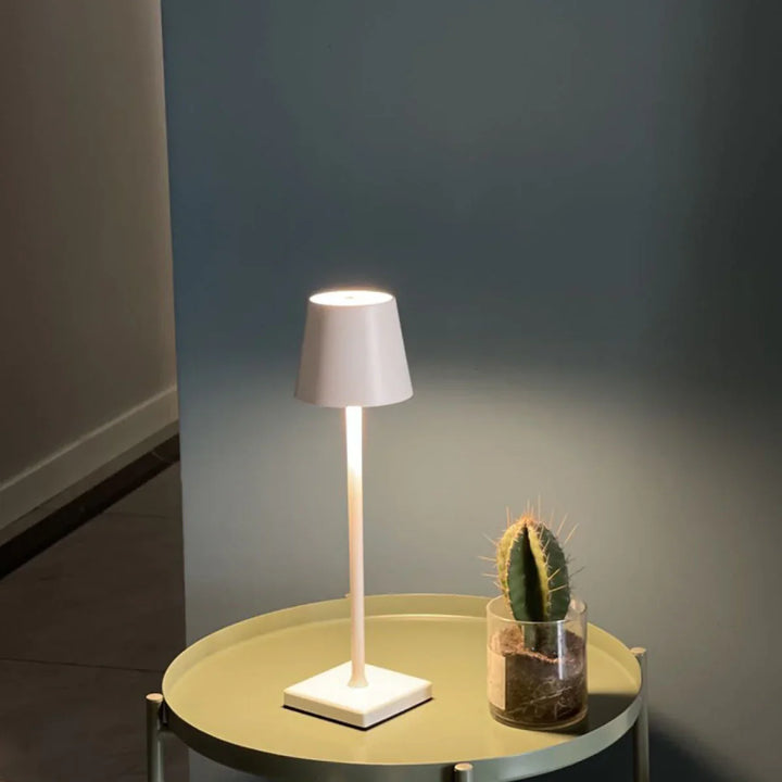 Przenośna ściemniana lampa LED stołowa - LumiAura-Czarny-Trend Polska