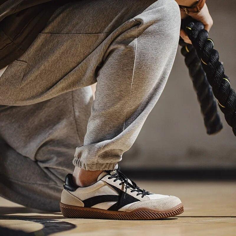 Retro sneakers z nowoczesnym komfortem - Stride84-39-Trend Polska
