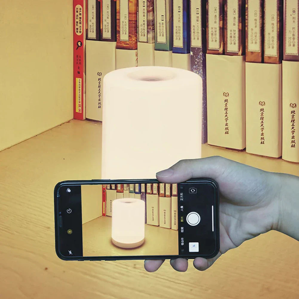 Ściemnialna lampa biurkowa LED z portem USB - GlowEase-Białe światło-Trend Polska