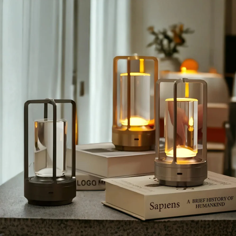 Skandynawska bezprzewodowa lampa stołowa LED - NordicaGlow-srebro-Trend Polska