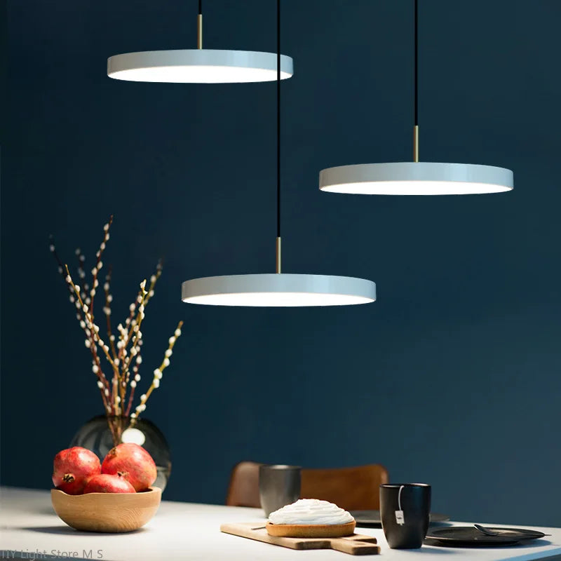 Skandynawska Lampa Wisząca o Minimalistycznym Designie - Lyssa-Biały-23cm-Białe światło-Trend Polska