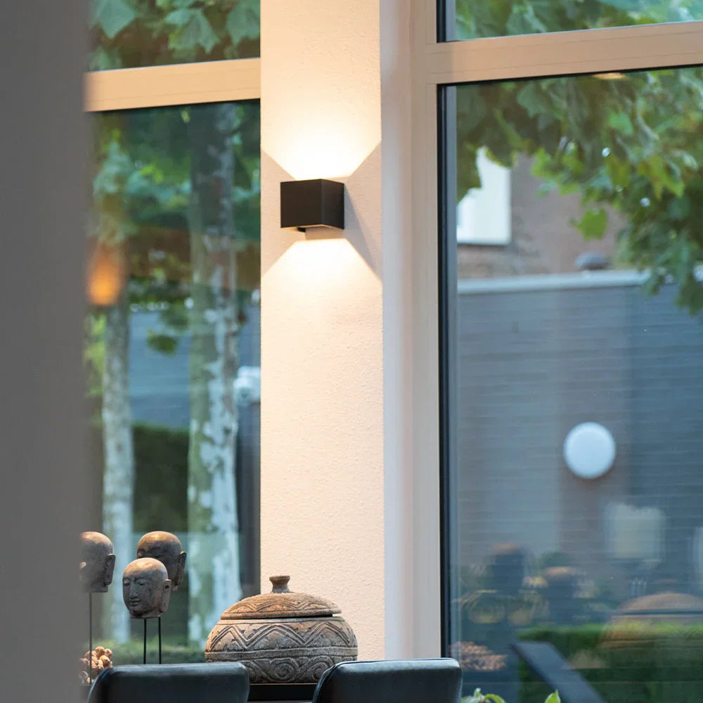 Stylowa Lampa ścienna LED w kształcie kostki - LumiCube-Czarny-Trend Polska