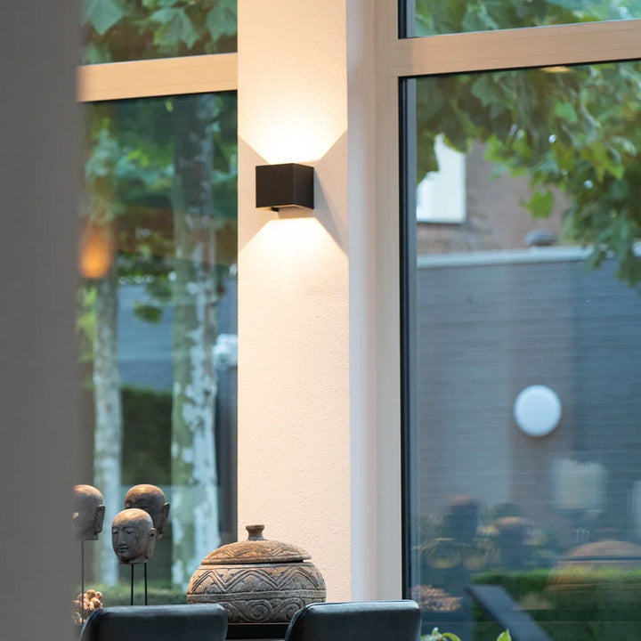 Stylowa Lampa ścienna LED w kształcie kostki - LumiCube-Czarny-Trend Polska