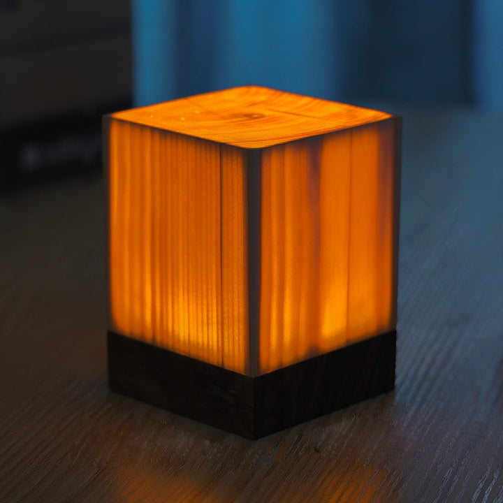 Stylowa lampa stołowa LED - WoodGlow-Kwadrat-8cm x 8cm x 12cm-Trend Polska