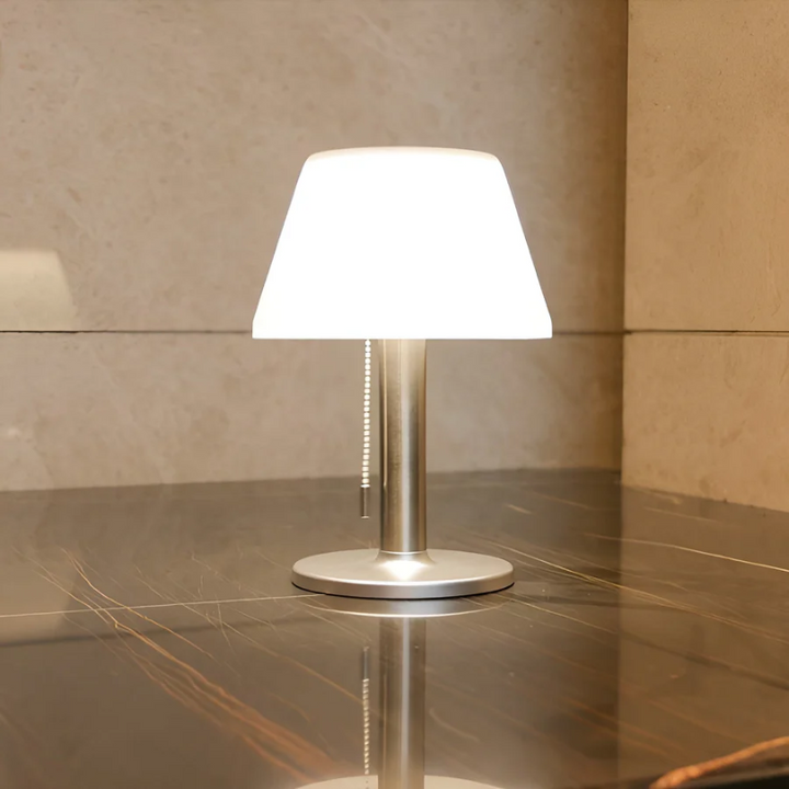 Stylowa lampa stołowa na energię słoneczną - SolarLuxe-Trend Polska