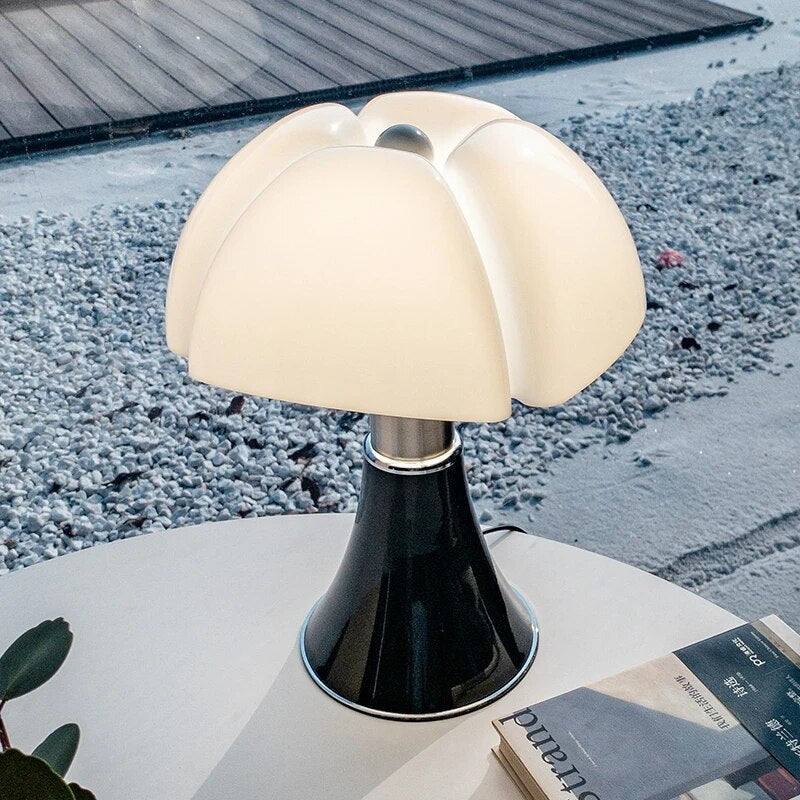 Stylowa Lampa Stołowa z Kwiatami – Fleur-Czarny-Trend Polska