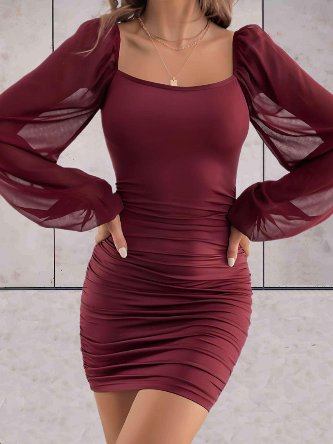 Stylowa Mini Sukienka z Szerokimi Rękawami - Lina-Bordeaux-XS-Trend Polska