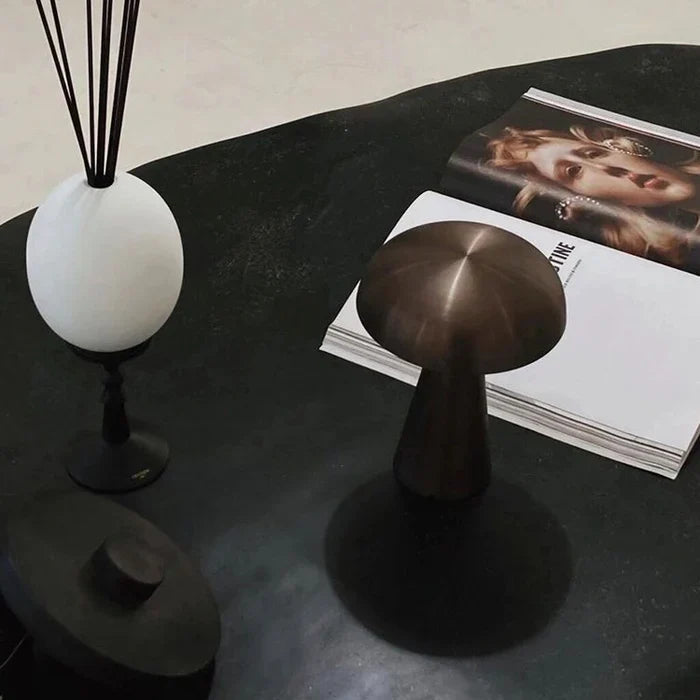 Stylowa przenośna lampa stołowa - ShroomLite-Złoto-Trend Polska
