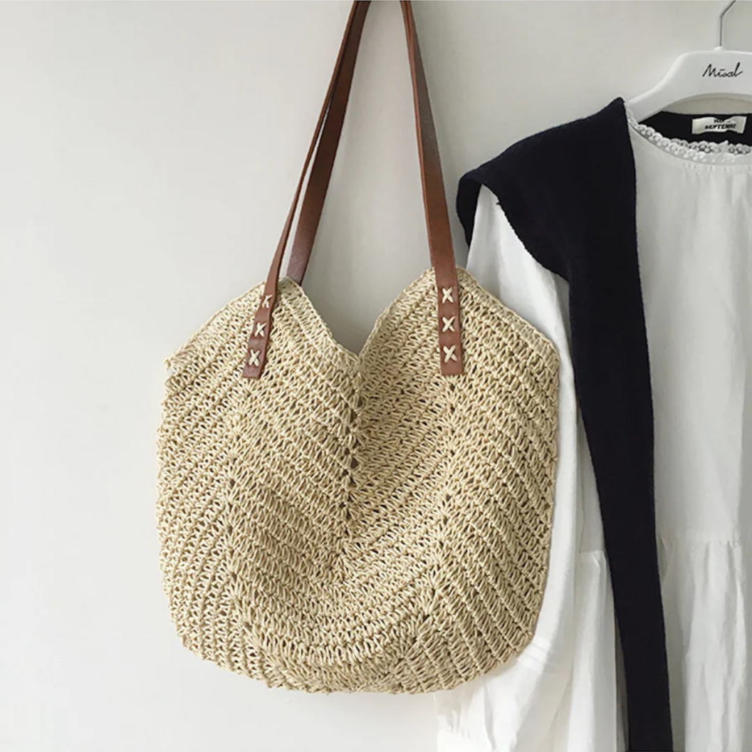 Stylowa torba na ramię dla kobiet - BreezeWoven-biel-Trend Polska