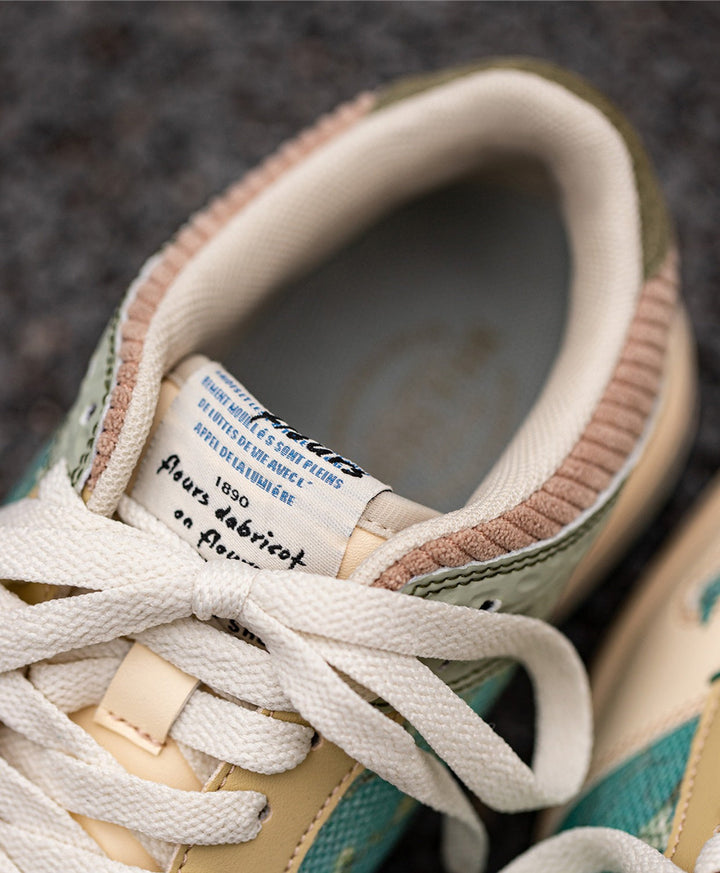 Stylowe damskie i męskie sneakersy z nadrukiem kwiatów migdałowca – Arta-EU35-Trend Polska