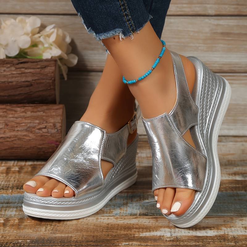 Stylowe damskie ortopedyczne letnie buty na koturnie z frędzlami – Tilda-36-Srebrny-Trend Polska