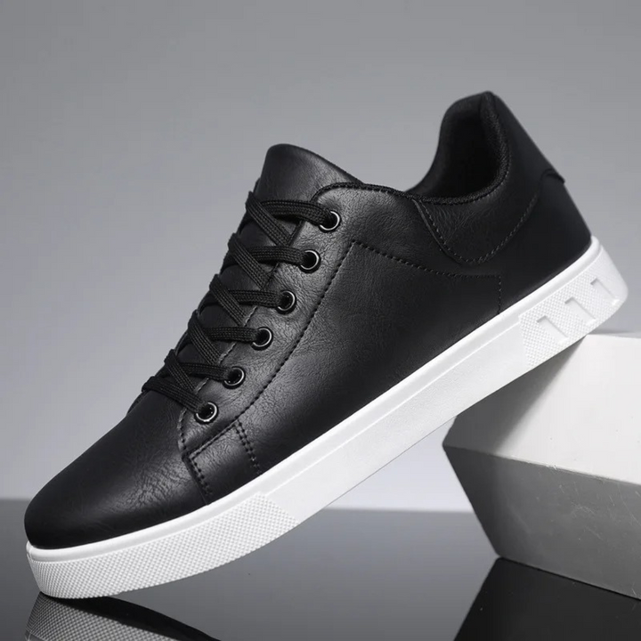 Stylowe skórzane buty męskie - Matteo-Czarny-39-Trend Polska