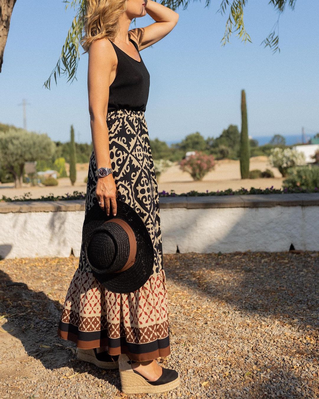 Sukienka maxi w stylu boho z drukowanym wzorem, luźnym krojem i frędzlami – Yalina-Zielony-S-Trend Polska