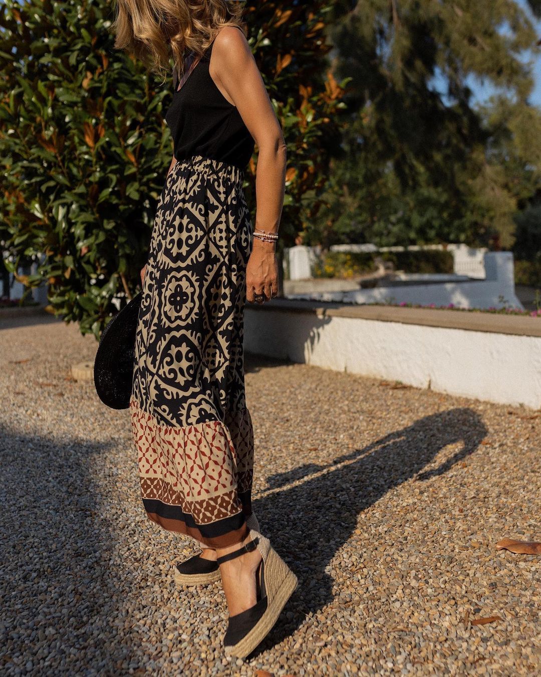 Sukienka maxi w stylu boho z drukowanym wzorem, luźnym krojem i frędzlami – Yalina-Zielony-S-Trend Polska