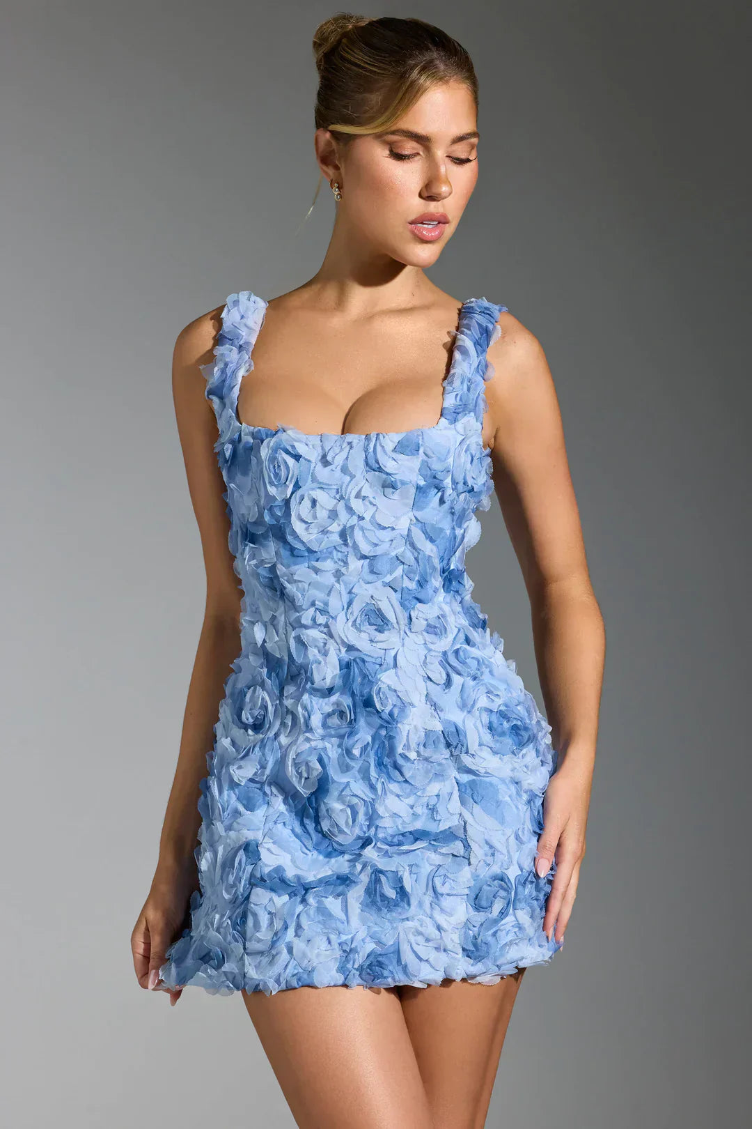 Sukienka mini z koronką w kwiaty - Fleur-Biały-XS-Trend Polska