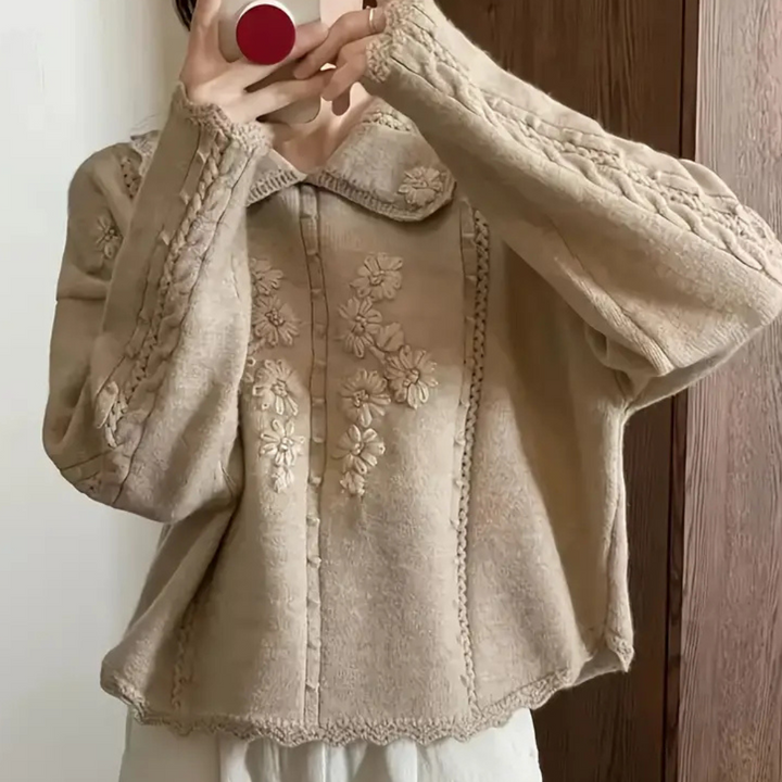 Sweter z haftem kwiatowym dla kobiet - Emma-Trend Polska