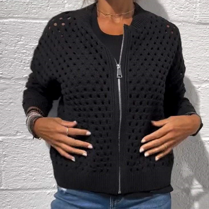 Sweter z zamkiem błyskawicznym i przewiewną strukturą – Fenja-Czarny-S-Trend Polska