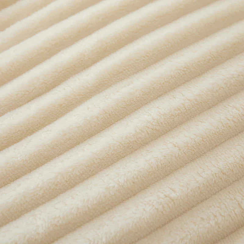 Szeroka, paskowana flanelowa kołdra polarowa - CozyStripe-Czerwony-100x150cm-Trend Polska