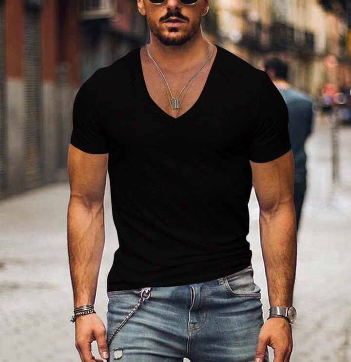 T-shirt męski z dekoltem w serek – Timo-Czarny-XS-Trend Polska