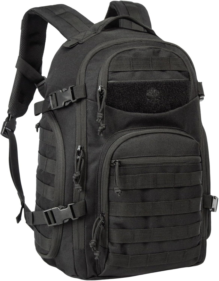 Plecak taktyczny 35L na zewnątrz z systemem Molle i miejscem na laptopa