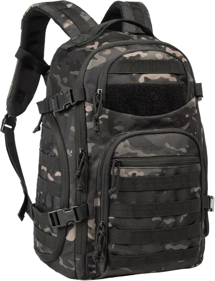 Plecak taktyczny 35L na zewnątrz z systemem Molle i miejscem na laptopa