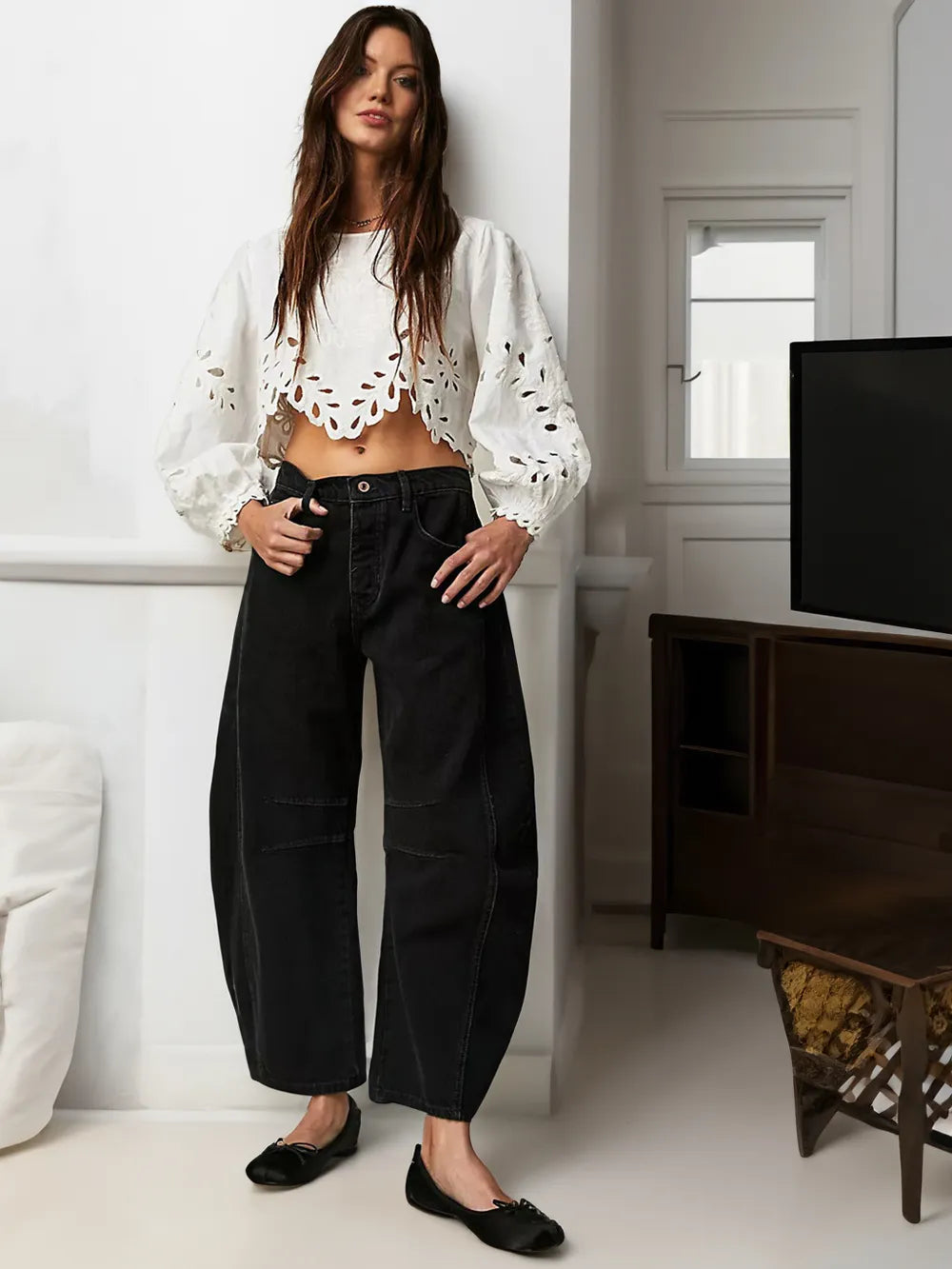 Trendy jeans o średnim stanie - Livia-Czarny-XS-Trend Polska