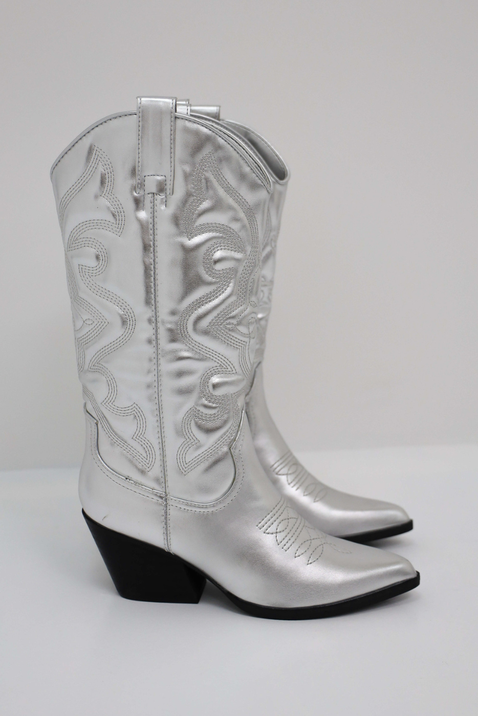Trendy kowbojskie buty dla kobiet - Dakota-Biały-36-Trend Polska