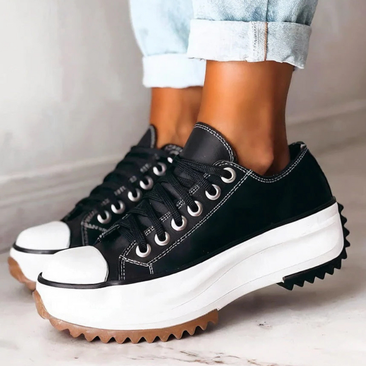 Trendy platformowe sneakersy dla kobiet - Nova-Czarny-35-Trend Polska