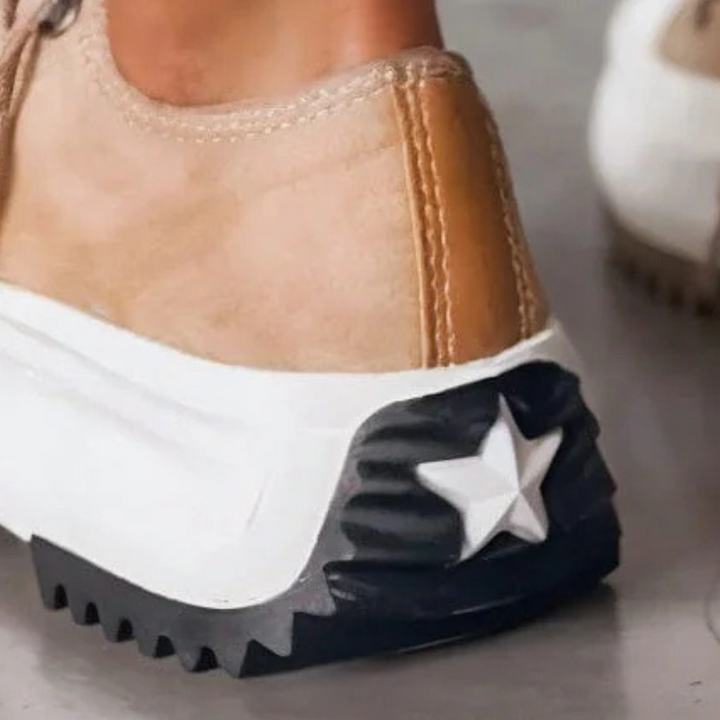 Trendy platformowe sneakersy dla kobiet - Nova-Biały-35-Trend Polska