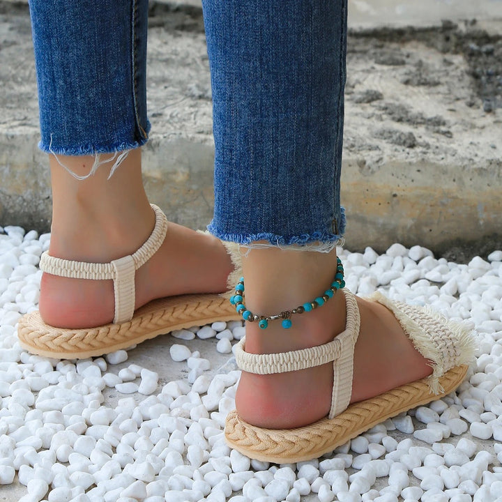Trendy sandały z frędzlami na niskim obcasie – Juliet-Beżowy-36-Trend Polska