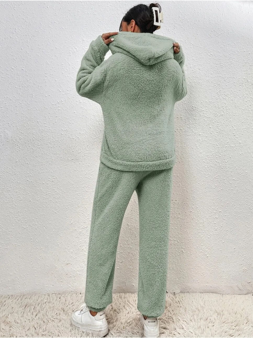 Ultra-wygodny pasiasty dres z kapturem - Lana-Biały-XS-Trend Polska