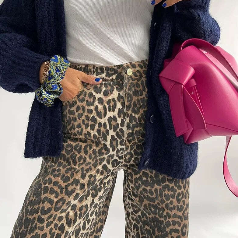 Vintage jeans w print leopardzi - Leona-Lampart-XS-Trend Polska