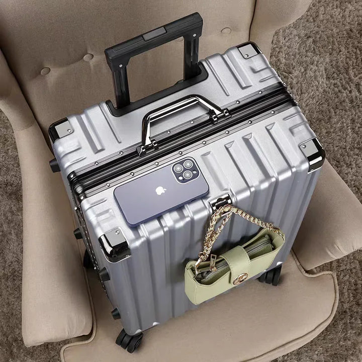 Walizka z twardą powłoką z aluminiową ramą – Wilno-Jasnoszary-S (42 L)-Trend Polska