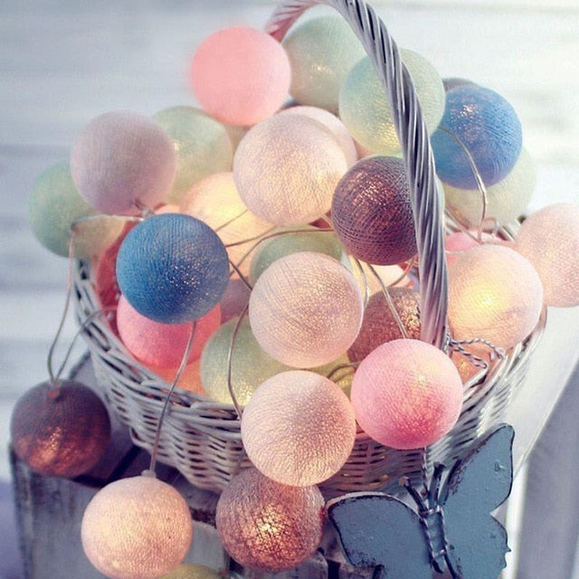 Wesoła bawełniana świecąca lina z kulkami - LumiBall-Macaron-1,5 metra 10 lampków-USB-Trend Polska