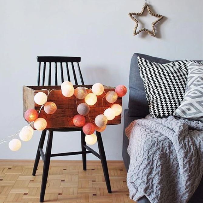 Wesoła bawełniana świecąca lina z kulkami - LumiBall-Słodycze-1,5 metra 10 lampków-USB-Trend Polska