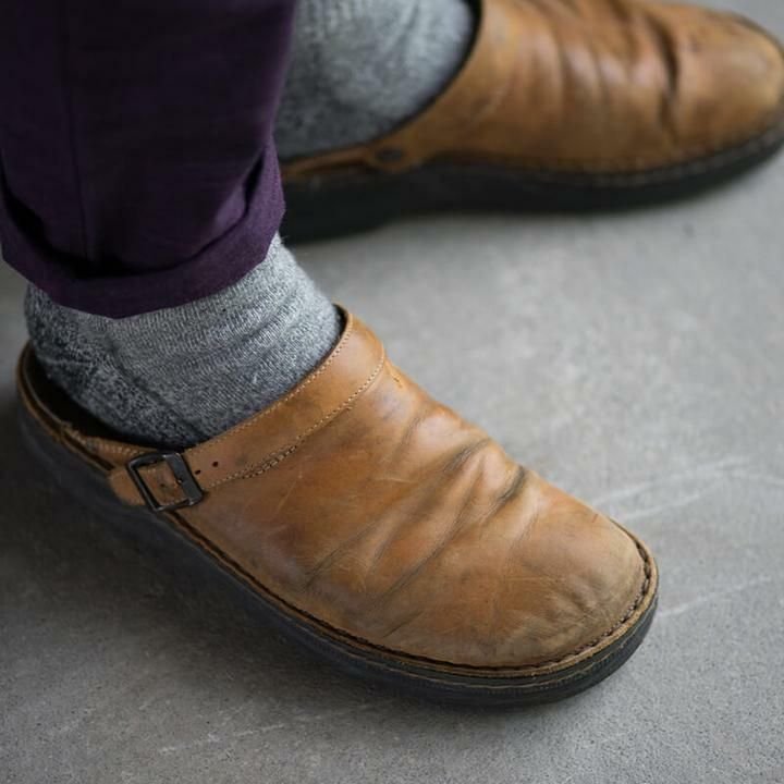 Wygodne i stylowe męskie klapki z profilowaną podeszwą – Lennart-Beżowy-38-Trend Polska