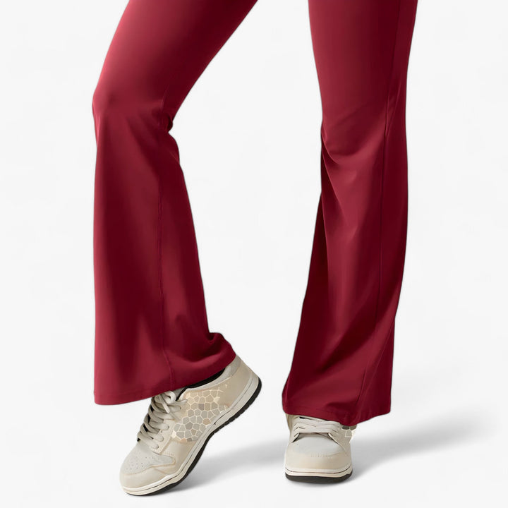 Wygodny damski kombinezon – Amélie-Schwartz-XS-Trend Polska
