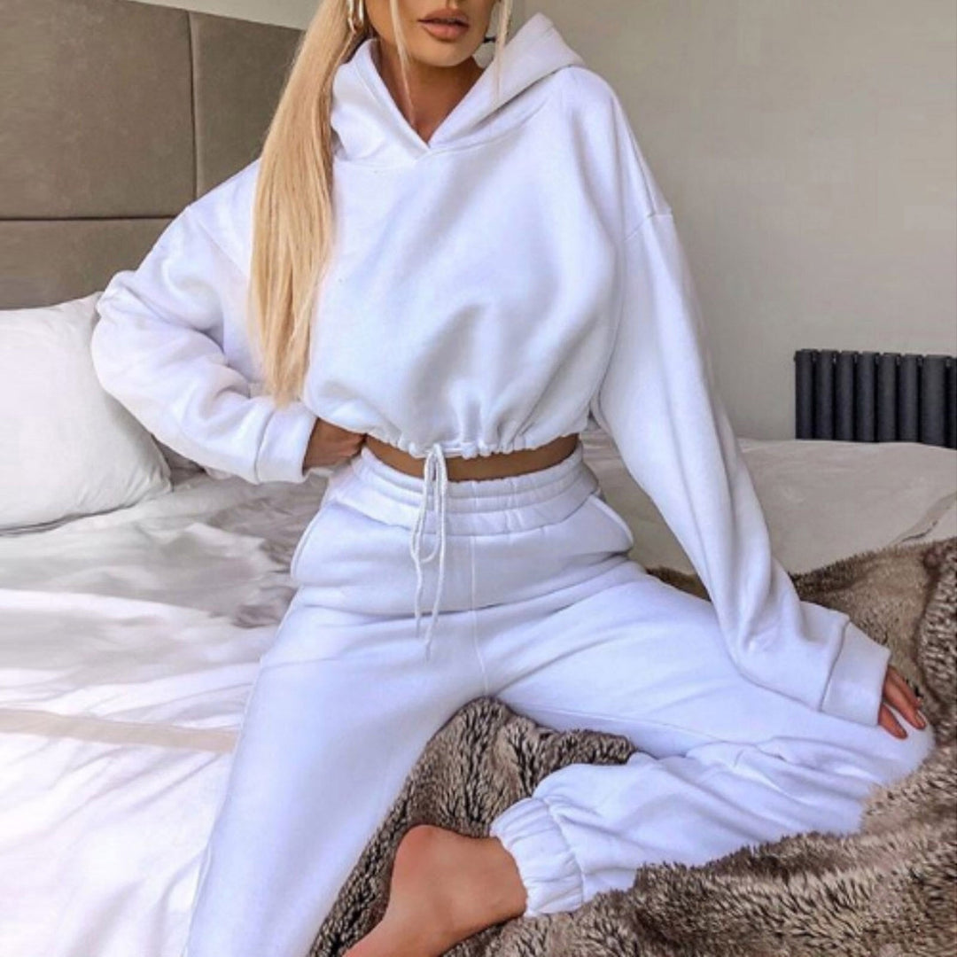 Wygodny komplet dresowy dla kobiet - Serena-Biały-S-Trend Polska