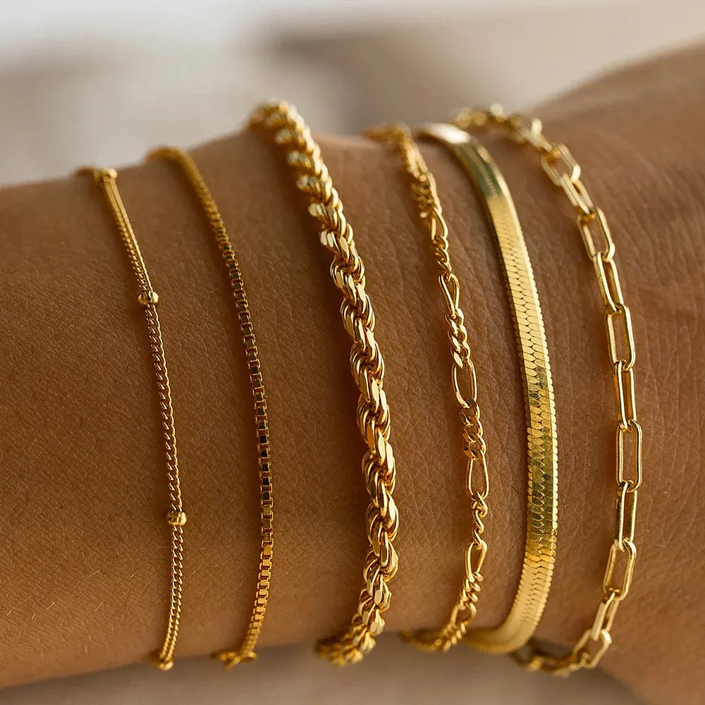 Zestaw 6 Stylowych Bracelets – Amélie-Złoto-Trend Polska